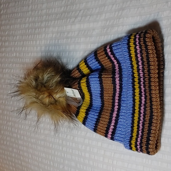 NWT AERIE MULTI STRIPED KNIT HAT TOQUE WITH FAUX FUR POMPOM - Picture 2 of 7
